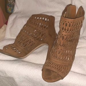 Aldo open toe bootie, camel size 5